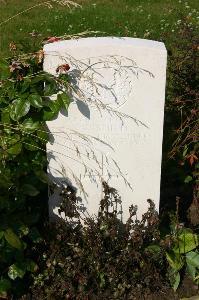 Dozinghem Military Cemetery - Smith, W
